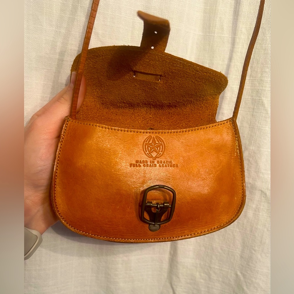 Brown Leather Purse - Over the shoulder - Picture 4 of 5